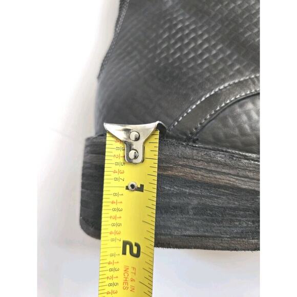 Free People Womens Leather Santa Fe Lace-Up Boot in Black Embossed US 10 40 - Picture 9 of 15